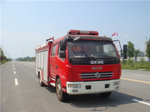 多利卡泡沫消防车（3.5吨）