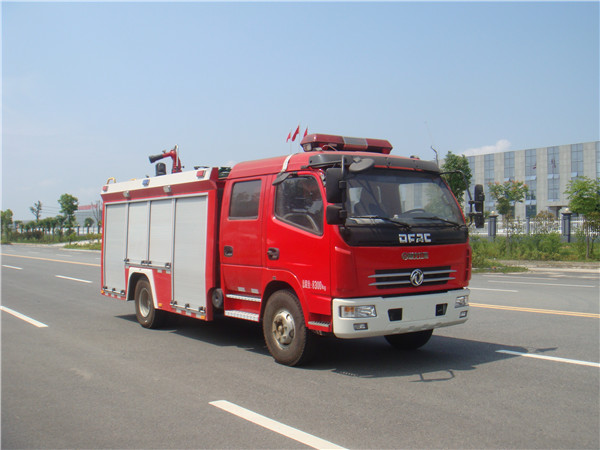多利卡水罐消防车（3.5吨）
