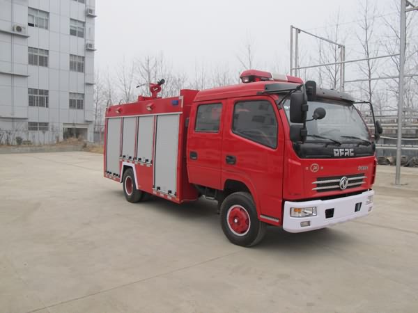 东风多利卡水罐消防车(3-4吨)